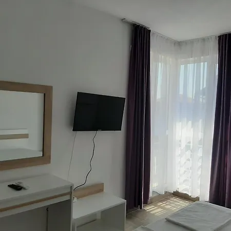 Appartement жени